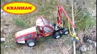 Kranman 620s skördare tar hand om vindfällen [upl. by Nerin]