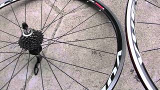 Vuelta Superlite Wheelset Review [upl. by Neeroc867]