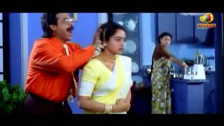 Intlo Illalu Vantintlo Priyuralu Comedy Scenes  Venkatesh caught by his son  Soundarya  Vineetha [upl. by Lissner]