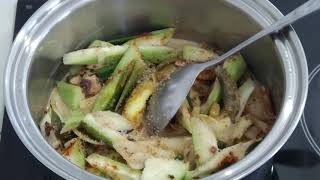 කැකිරි නැතිව උයන කැකිරි ඇඹුල  long melon curry kakiri curry [upl. by Ttihw]