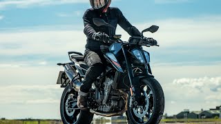 KTM 790 Duke  The Review from KNOX [upl. by Lekcim]