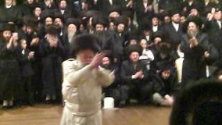 Toldos Aharon rebbe mitzvah tantz Williamsburg January 2009 [upl. by Steere]