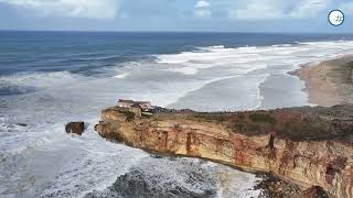 Nazaré Ondas gigantes ao largo da costa de Portugal [upl. by Amzaj275]