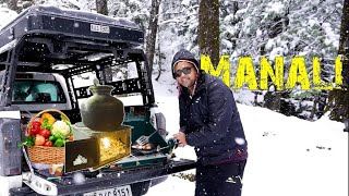 Cooking in Heavy snowfall in Manali  Heavy snowfall in Manali  Dhundi  Hampta [upl. by Atteyek]