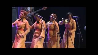 Wa Hamba Nathi Siyabonga Jesu SOUTH AFRICAN GOSPEL english lyrics [upl. by Htebasile]