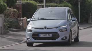 Essai Citroën C4 Picasso 16 eHDI 115 ETG6 Intensive 2013 [upl. by Venola]