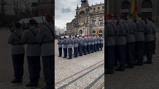 Preußischer Präsentiermarsch 🦅🇩🇪 Ehrenzug OSH Dresden militär bundeswehr soldaten musikkorps [upl. by Anahsahs]