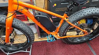 Kona wo fat bike battery case swapping  fitting [upl. by Elehcir393]