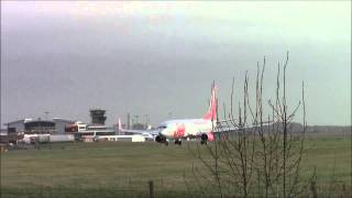 Windy Landings at Leeds Bradford Airport 9th JAN 2015 [upl. by Leach797]