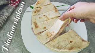 Piadina ripiena con prosciutto e formaggio sunca si Branzaham and chesse [upl. by Aklam]