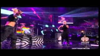 No Doubt feat Pnk  Just a Girl live iHeartRadio Festival 2012 [upl. by Submuloc22]