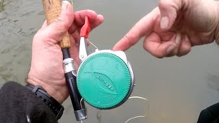 CRAPPIE FISHING with the VINTAGE PERRINE AUTOMATIC Fly Fishing Reel [upl. by Juan276]