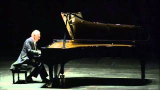 Chopin Polonaise 6 In A Flat Op 53 quotHéroïquequot Maurizio Pollini [upl. by Repohtsirhc]