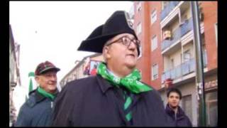 Borghezio cacciato da livorno scontri antifascisti [upl. by Onitsuj]