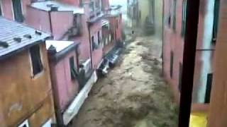 Alluvione a Monterosso 25 ottobre [upl. by Comras]