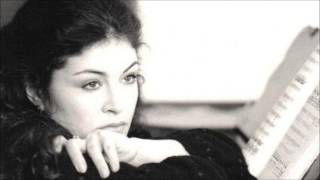 Anna Caterina Antonacci  Crucifixus  quotPetite Messe Solennellequot Roma 1996 [upl. by Sinaj]