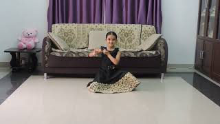 Thulasikkathir nulliyeduthu dance performed by Navanya Krishnamurthy [upl. by Borries]