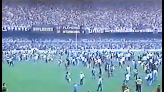 Torcida do Flamengo cantando quotOh meu Mengãoquot no Maracanã em 1987 na final entre Flamengo x Inter [upl. by Aleibarg568]