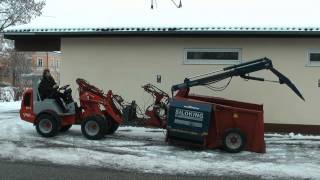 Weidemann Hoftrac mit fahrbaren Silokamm [upl. by Chaffin]