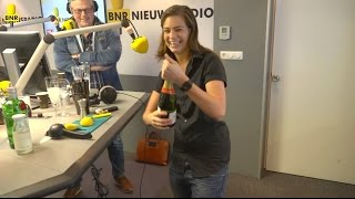 BNR Nieuwsradio  Cocktails met Tess  French 75 [upl. by Hulton]