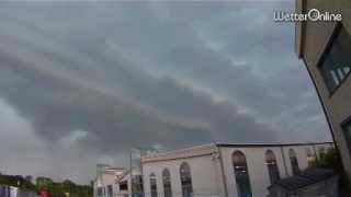 Morgengewitter mit markanten Wolkenformationen [upl. by Arondell]