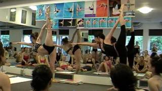 Bikram Yoga Den Haag Mary Jarvis [upl. by Pernas]