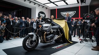 First LookExploring the 2025 Triumph Speed Twin 1200 Features amp Ride [upl. by Lili]