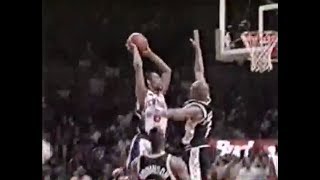 Latrell Sprewell Dunks on Jaren Jackson 1999 NBA Finals [upl. by Fiora901]