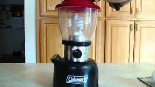 Review Coleman Battery operated Lantern [upl. by Otrebireh827]