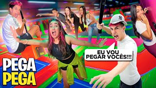 PEGAPEGA EXTREMO NO MEGA PARQUE DE CAMA ELÁSTICA muito difícil [upl. by Connor586]