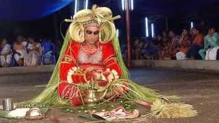 Pottan Theyyam  At Pallam Aruthu Vazhikkal Tharavad Kasargod [upl. by Arabrab]