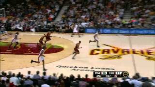 Dwyane Wade dunk on Varejao again and Moon 12210 HD [upl. by Tirb]