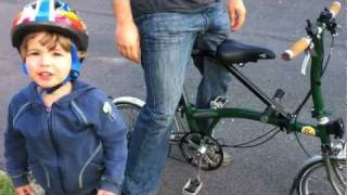 Child Seat for a Brompton Folding Bike [upl. by Nnylireg]