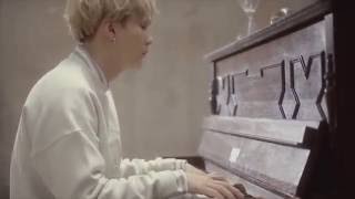 SUGA PLAYING I NEED U PIANO VER [upl. by Trebor]