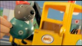 Granny and Grandpa Pigss Motorbike 🏍️  Peppa Pig Official Full Episodes [upl. by Mossman519]