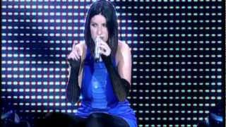 Laura Pausini  La Soledad live [upl. by Jeunesse873]