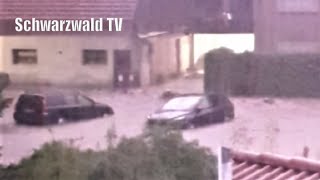 🚨⛈️ Dramatische Unwetterszenen in Eschbach Autos werden von Liederbach überflutet 08062021 [upl. by Fairman777]