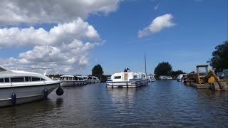 The sunshine brings all the boats to the bridge [upl. by Jeroma]