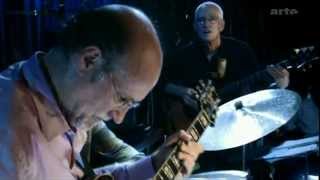 John Scofield Trio  Blue Note New York City NY 20040926 full [upl. by Anwahs]