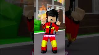 QUESTA RICCA SIGNORA LHA RESA UNA SENZATETTO roblox shorts robloxshorts [upl. by Irv]