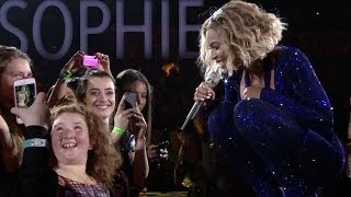 The Mrs Carter Show Beyoncé Sings to a Special Guest in Perth [upl. by Beatriz613]