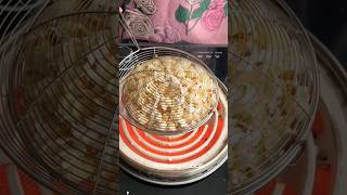 Unique popcorn recipe cooking cookingvideo cookingchannel cookingtips food foodvideo [upl. by Ellynad]