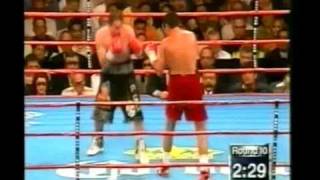 How to beat better oponnent using InOut Bouncing steps Pacquiao vs De La Hoya fight analysis [upl. by Gerda]