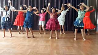 Chak dhoom dhoom dance cover by students of Rainbow Academy [upl. by Leiba448]