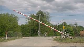 Mechanical Gates Railroad Crossing  Sportowa Gostynin [upl. by Tjon]