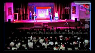 Obra de teatro enseña solidaridad en las escuelas [upl. by Maurie350]