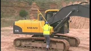 Volvo SFINX  Volvos futuristic Excavator concept machine [upl. by Blisse357]