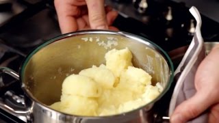 Aardappelpuree maken  Allerhande [upl. by Anawad708]