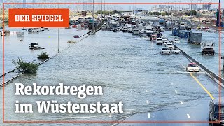 Unwetter in den Vereinigten Arabischen Emiraten Flughafen unter Wasser  DER SPIEGEL [upl. by Namien]