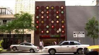 Sprinkles Cupcakes Chicago Opening Day [upl. by Suhsoj]